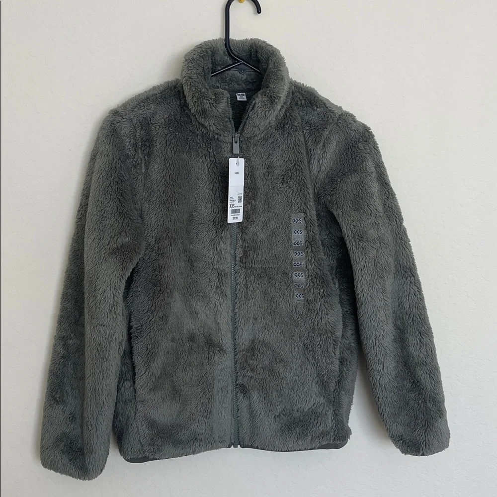 Olive Green Fluffy yarn fleece zip Uniqlo - Picture 2 of 5